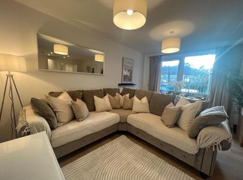 Spacious 2 Bed, 2 Bath Apartment by MCF