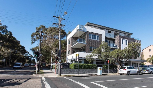 Spacious 2-Bed Apartment Close to City