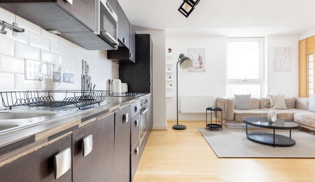 Spacious 2 Bed Apartment in Dalston