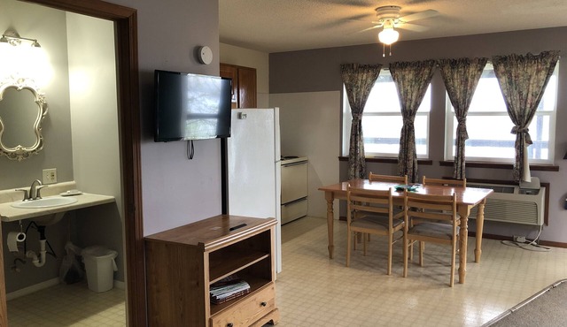 Spacious 2 bedroom with an unbeatable view