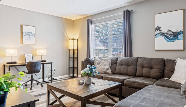 Spacious 2-Bedroom Near Main St by StayLage