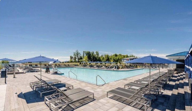 SPACIOUS 2 BEDROOM 2 BATHROOM CORNER UNIT AT FRIDAY HARBOUR RESORT