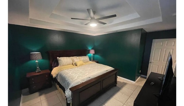 Spacious 2 bedroom Apt Newly furnished near UTRGV.