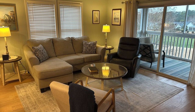 Spacious 2-Bedroom Condo in St. James Plantation