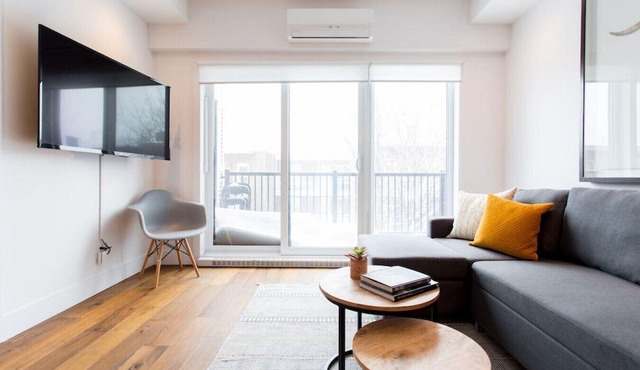 Spacious 2 Bedroom Condo in Little Italy