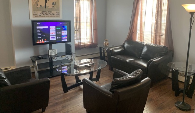 Spacious 2 Bedroom condo unit, Centrally Located!