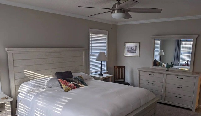 Spacious 2 bedroom condo with garage and private patio, quiet end unit