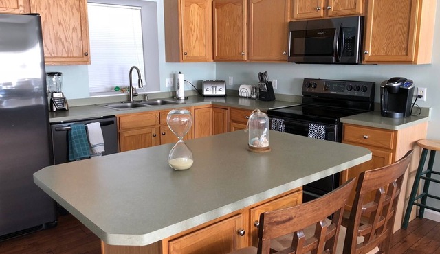 Spacious 2 Bedroom Condo