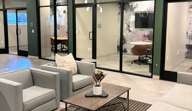 Spacious 2-Bedroom Deluxe Apart-Hotel in the Heart of Koreatown