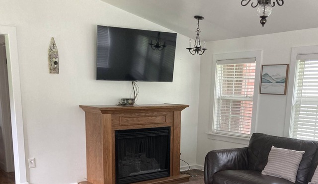 Spacious 2 bedroom getaway, bring the whole family.