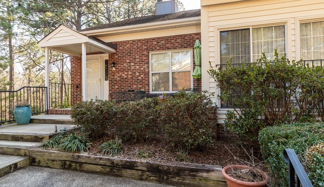 Spacious 2 Bedroom Pet Friendly Condo in Pinehurst