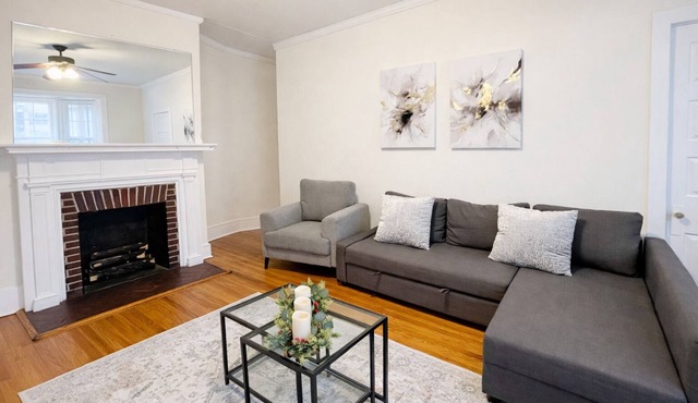 Spacious 2-Bedroom Near Elkins Park Transit