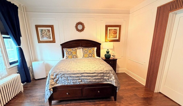 Spacious 2-bedroom apartment in quaint Jersey City with AC