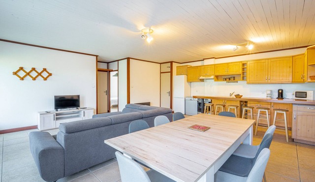 Spacious 2-Star House for 10, Near Beach, with Garden and BBQ - Mimizan