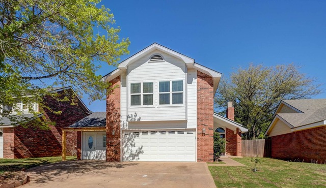 Spacious 2-story house in a quiet residential neighborhood