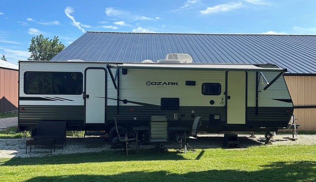 Spacious 27’ RV on horse farm