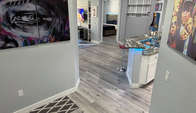 Spacious 2br 2ba Condo with pool view close to the strip!