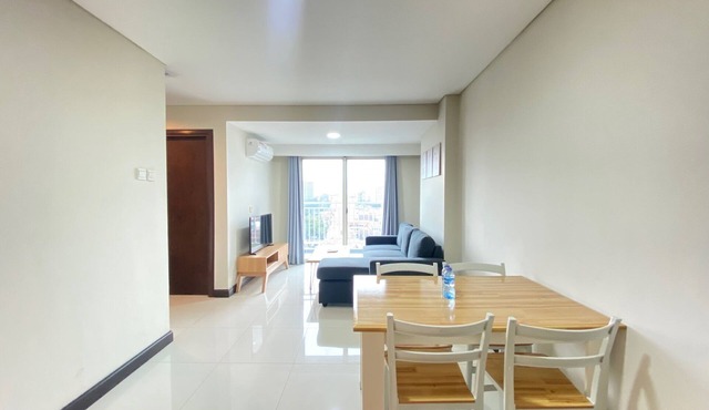 Spacious 2Br Apartment At El Royale Near Bip