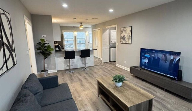 Spacious 2BR Apt (Sleeps 6): 2 KING Beds & Balcony