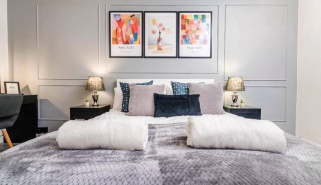 Spacious 2BR Flat Near Tulse Hill Station