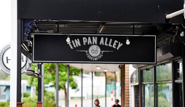 Spacious 3BR Family Haven in Upper Ferntree Gully