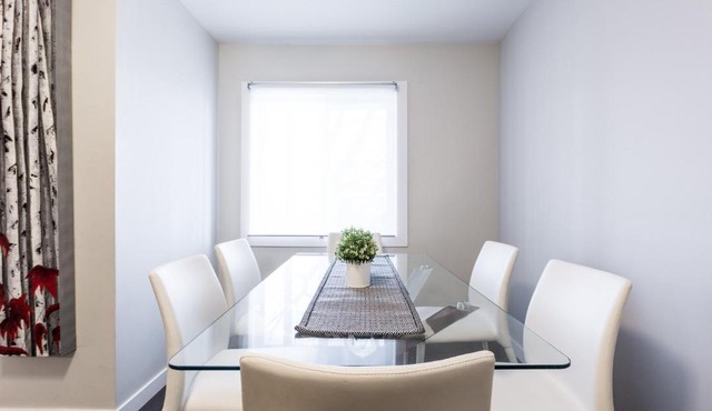 Spacious 3 Bdrm home near downtown