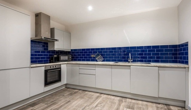 Spacious 3 Bed Budget Apartment in Doncaster