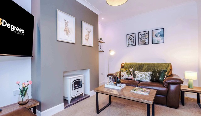 Spacious 3 Bed Home - Ideal for Business Stays