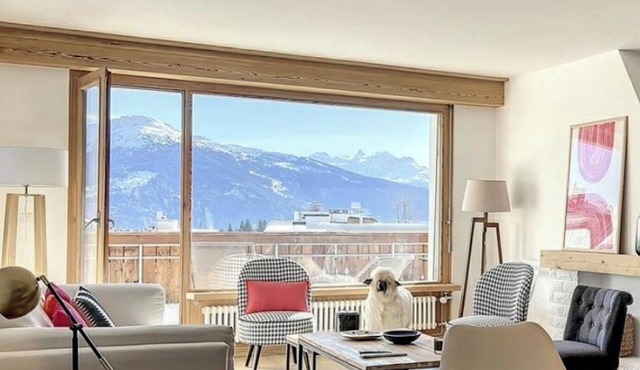 Spacious 3-bedroom apartment with XL terrasse in the centre of Crans