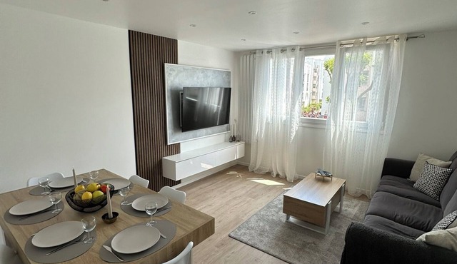 Spacious 3-bedroom near Paris - Private parking - Netflix
