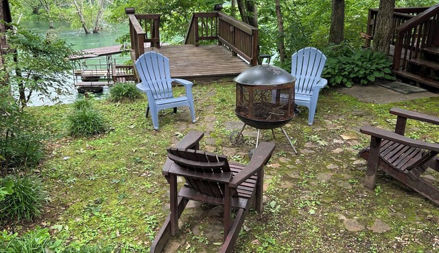 Spacious 3 Bedroom House with Guest House, Large Outdoor Space & Private Dock