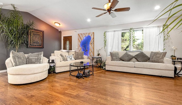 Spacious 3-bedroom house w/AC, WiFi, Sauna, Fenced Yard, Billiards, & Theater