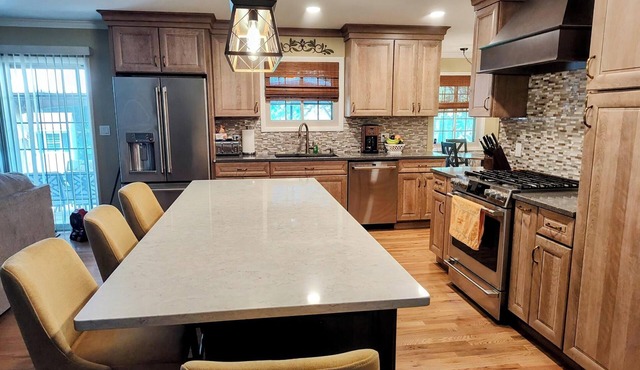 Spacious 3 bedroom, 2.5 baths, additional Queen sleeper sofa. Augusta Nat'l