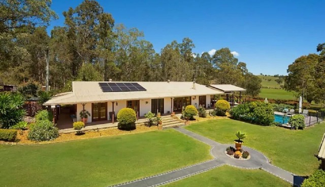 Spacious 3-bedroom 2-bathroom country residence on 10 acres