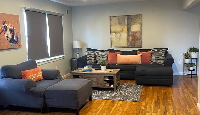 Spacious 3 Bedroom Apt Rental Near EWR Airport & NYC