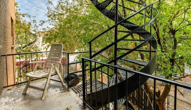 Spacious 3 bedroom apartment