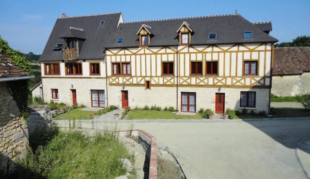 Spacious 3-bedroom apartment - Bellême, Perche Normand (sleeps up to 9)