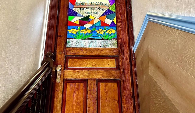 Spacious 3-bedroom apartment with WiFi, AC in charming Ripley