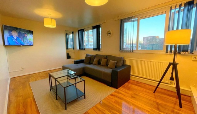 Spacious 3 Bedroom City Centre House