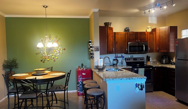 Spacious 3-bedroom condo in beautiful Phoenix Awatukee Foothills