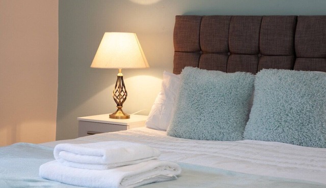 Spacious 3 bedroom Cottage in Whalley