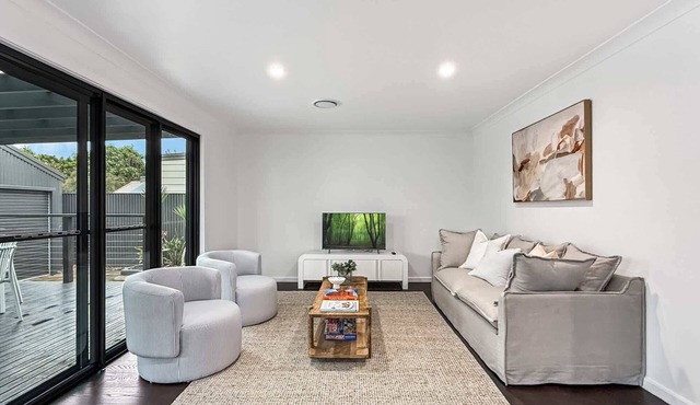 Spacious 3-Bedroom Home with Private Pool & BBQ