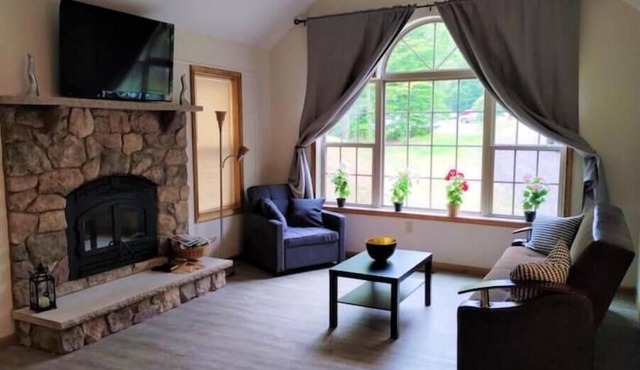 Spacious 3-bedroom house in the Poconos.