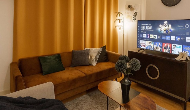 Spacious 3-Bedroom Home, free parking and garden!