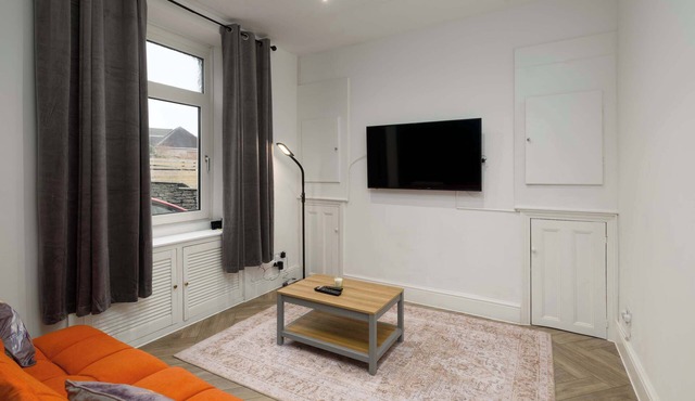 Spacious 3 Bedroom Home in Central Skewen