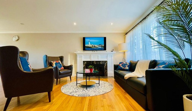 Spacious 3 bedroom home with parking