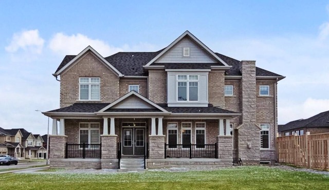 Spacious 3-bedroom house in lovely Innisfil