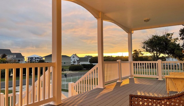 Spacious 3-bedroom house in Beaufort with Great Porch