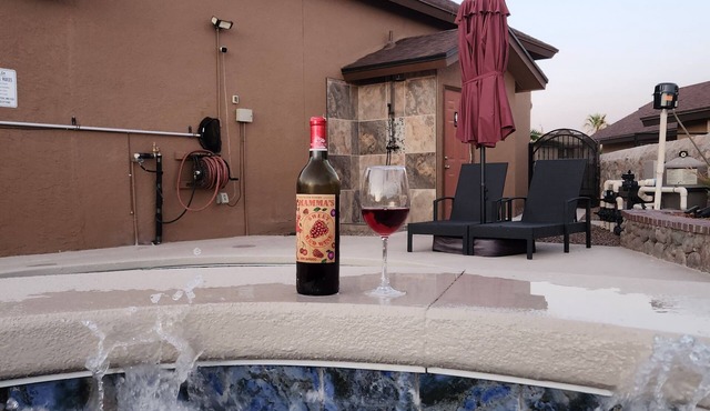 Spacious 3-bedroom house with Swimming Pool and a Spectacular View in El Paso