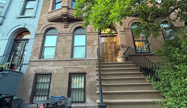 Spacious 3-bedroom townhome in Park Slope, Brooklyn
